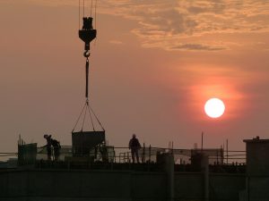 寝屋川市で現場作業スタッフを採用するための2つの手法